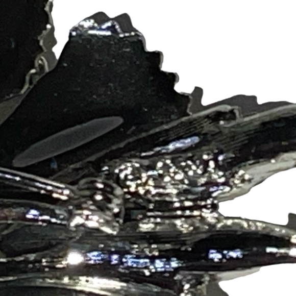 VTG Coro Flower Brooch Dimensional Silver Moving Petals Crystals Detailed Signed - Picture 5 of 5